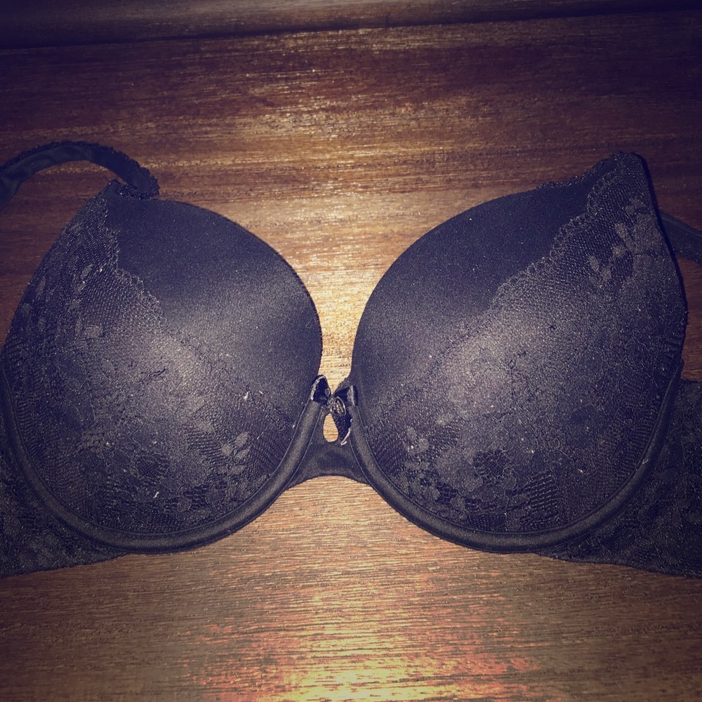 Victoria’s Secret Body by Victoria Bra